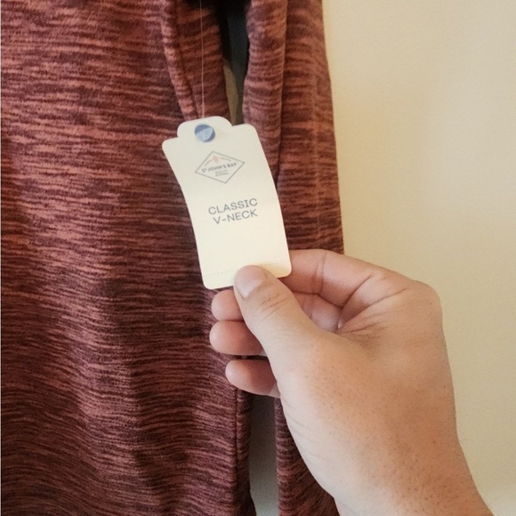 St johns bay lightweight Fuzzy classic v neck sweater brown size xs - Picture 2 of 5